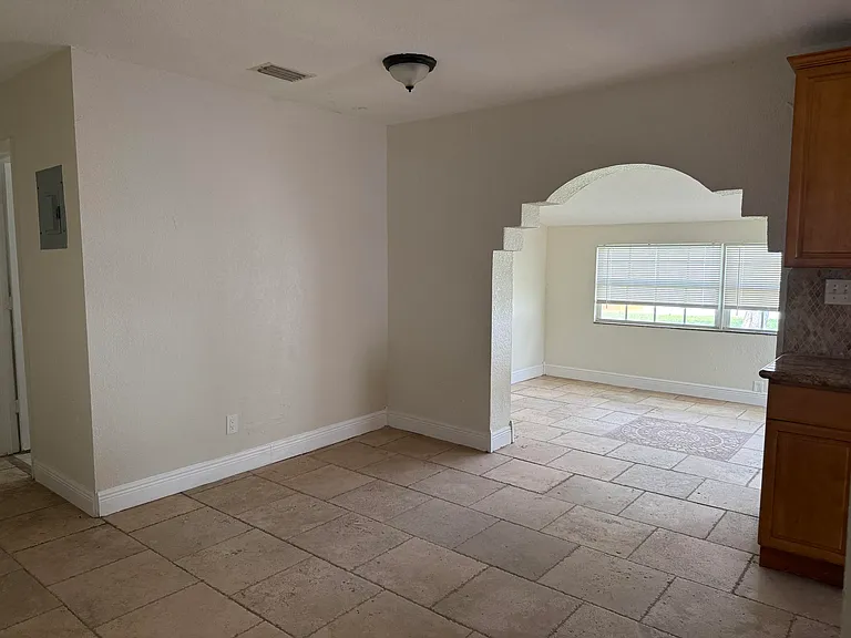 1751 NW 34th Ave — Photo 6