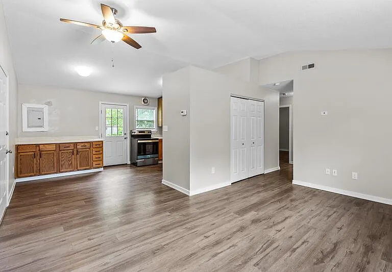 1415 Plaza Pl — Photo 12