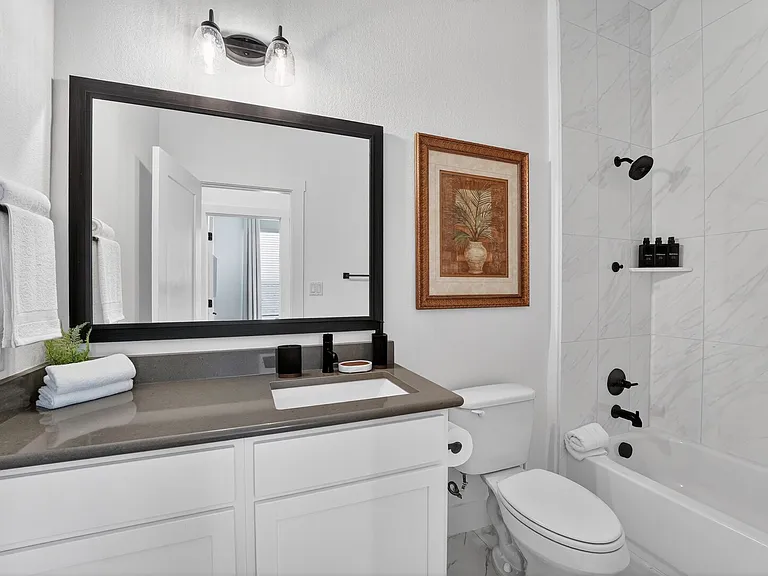 Torrita Dr — Photo 20