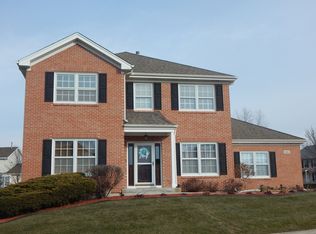 661 Meadowview Dr, West Chicago, IL 60185