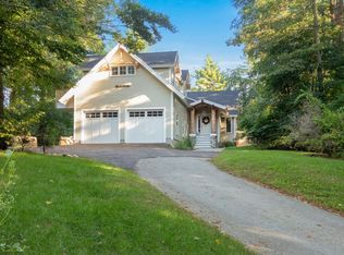 362 Beechwood St, Cohasset, MA 02025