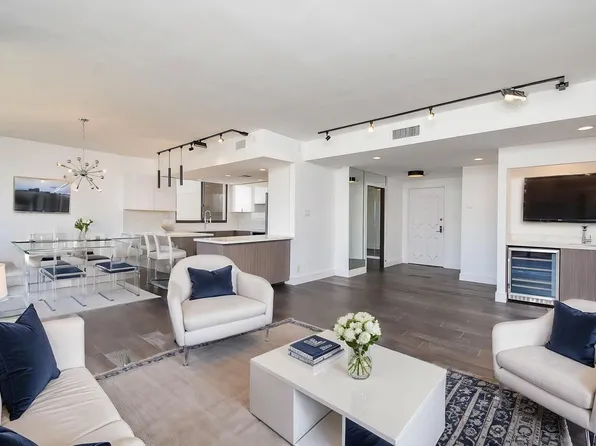 49 Briar Hollow Ln Unit 406, Houston, TX 77027