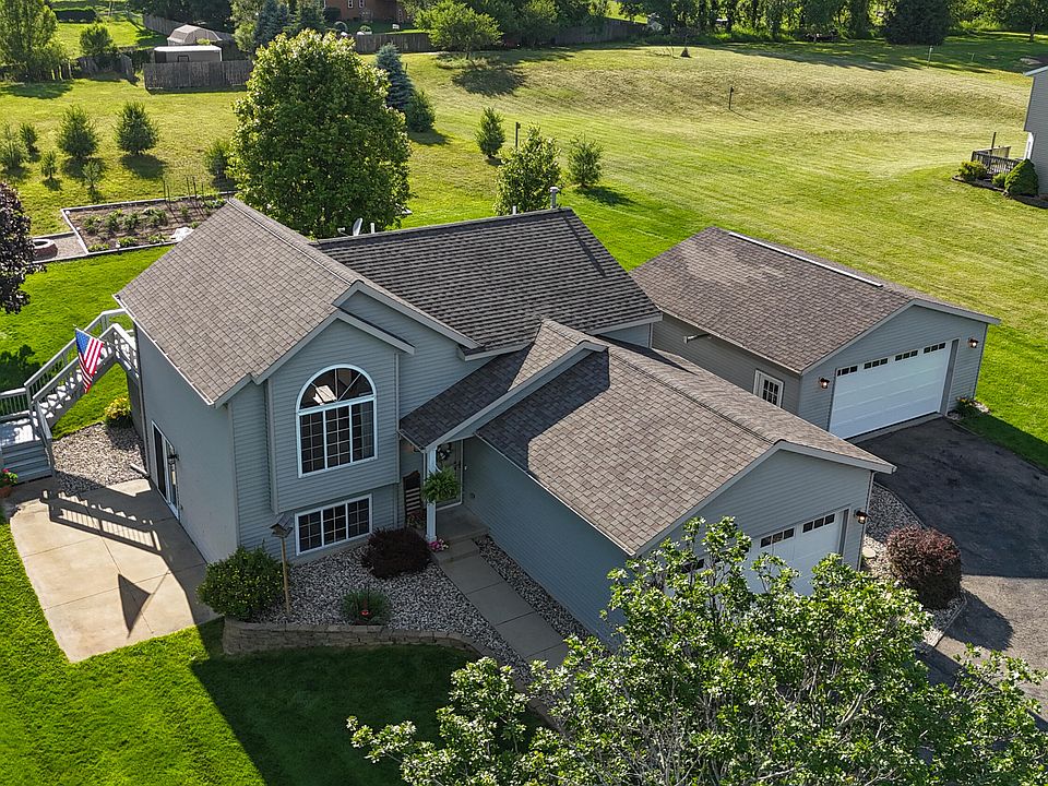 1st image of 12211 Ives Meadow Ln NE