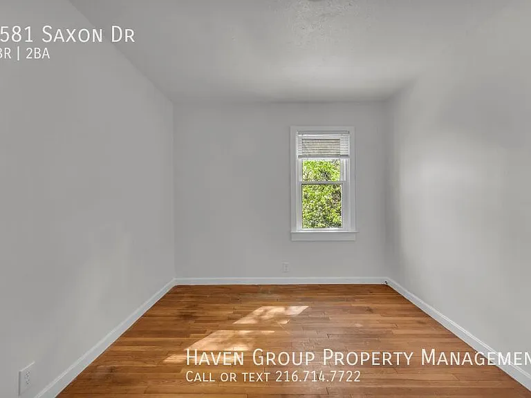 5581 Saxon Dr — Photo 12