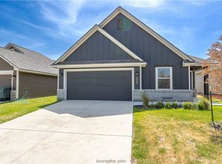 2812 Buccaneer Trl, Bryan, TX 77803