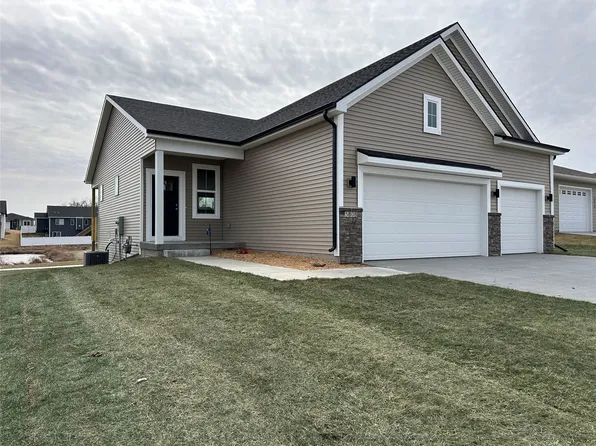 5808 Westfield Dr, Ames, IA 50014