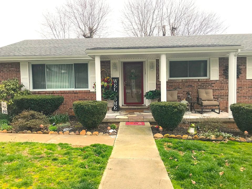 1st image of 501 Meadowlark Dr #1
