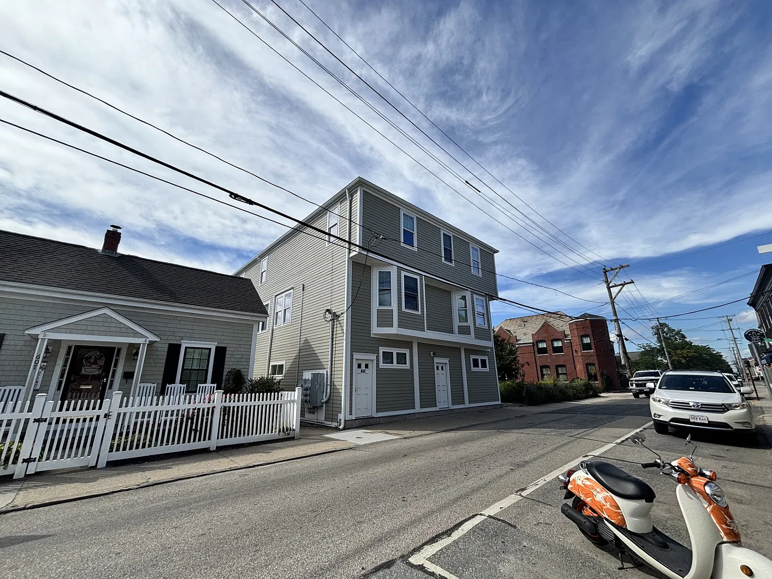 2 bed, 949 sqft, $2,500 — Photo 3