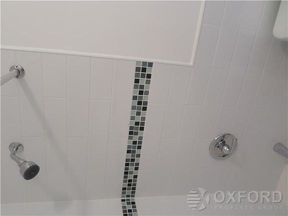 3rd image of 728 E 229th St APT 2F