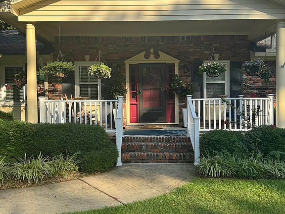 2nd image of 326 Townes Rd