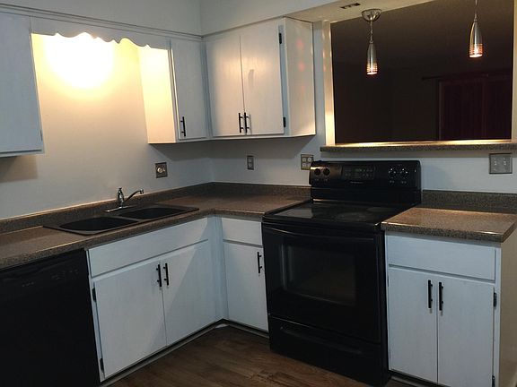 4th image of 973 County Road D E APT 4