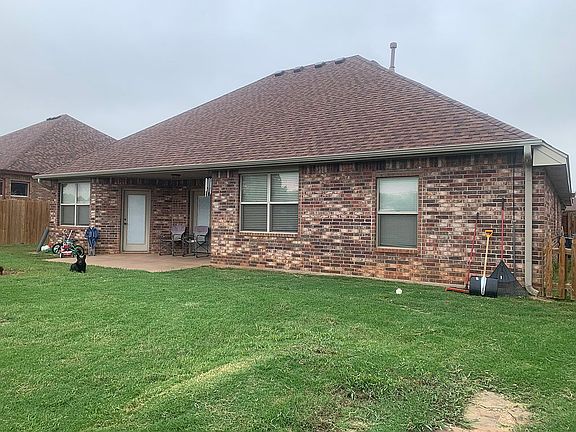 4th image of 1331 Saddle Rock Dr