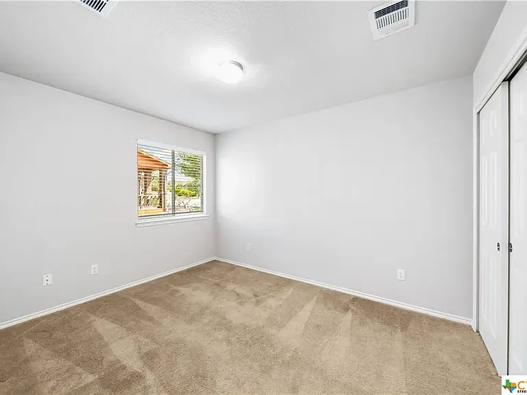 313 Wimberley St — Photo 10