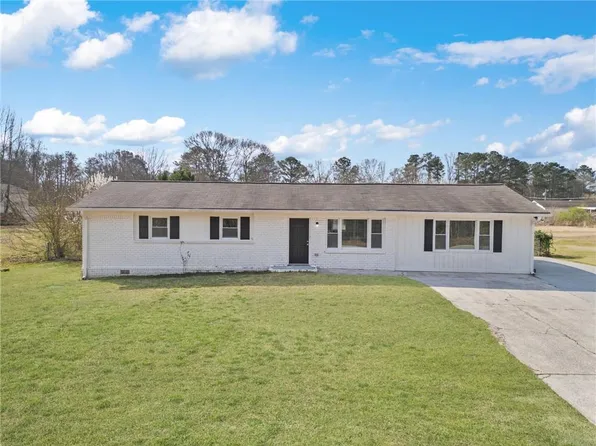 708 Morris Rd, Hiram, GA 30141