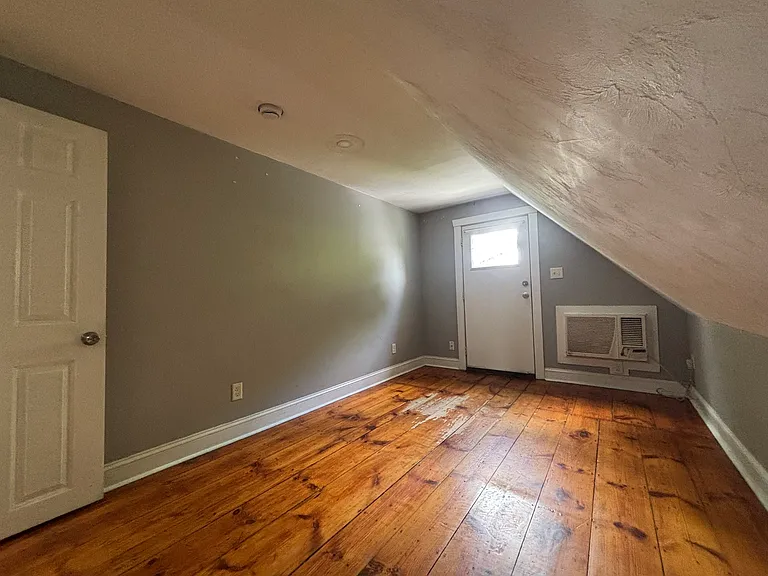 134 Highland St #3 — Photo 7