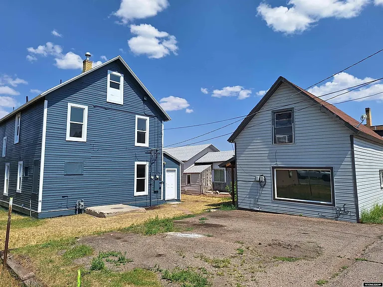 1137 Main St — Photo 20
