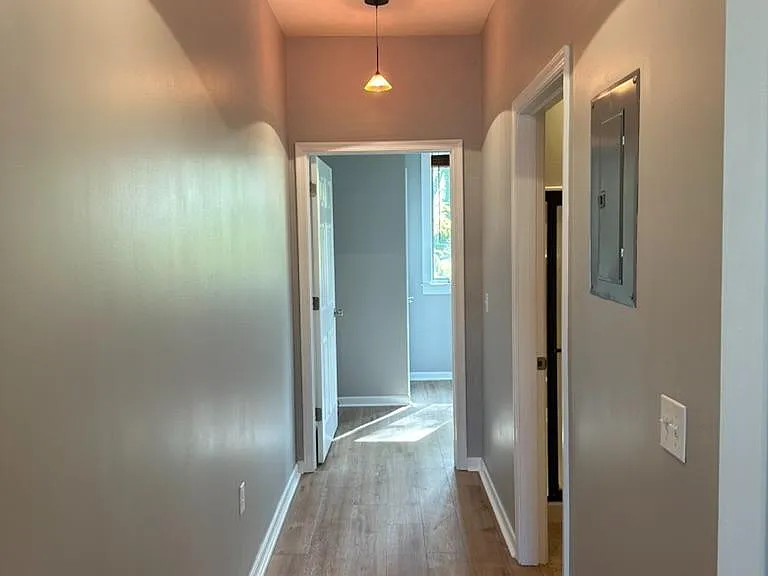 8 W Oakland Ave #1 — Photo 7