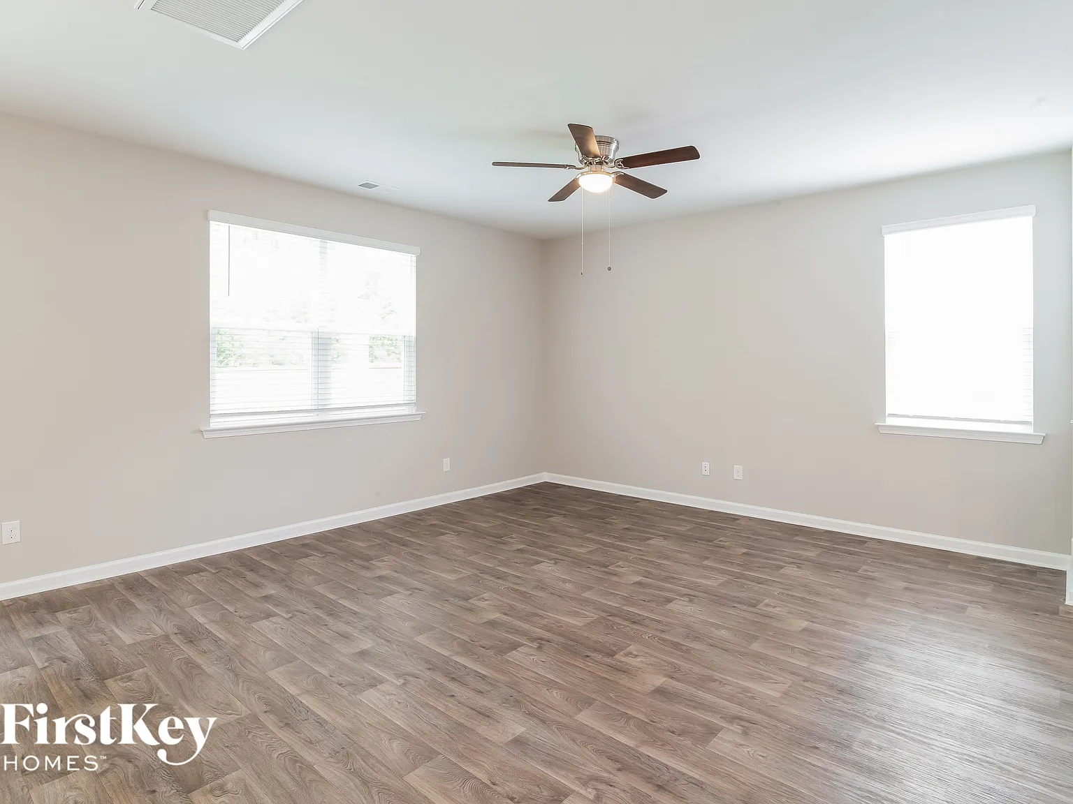 4 bed, 2.5 bath, 2174 sqft, $2,730 — Photo 4