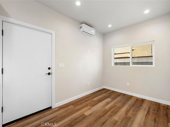 5th image of 908 E Maple St #B