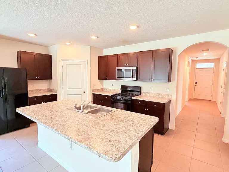 9803 Pepper Tree Pl — Photo 23