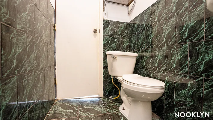 Rented by Nooklyn NYC LLC | media 1