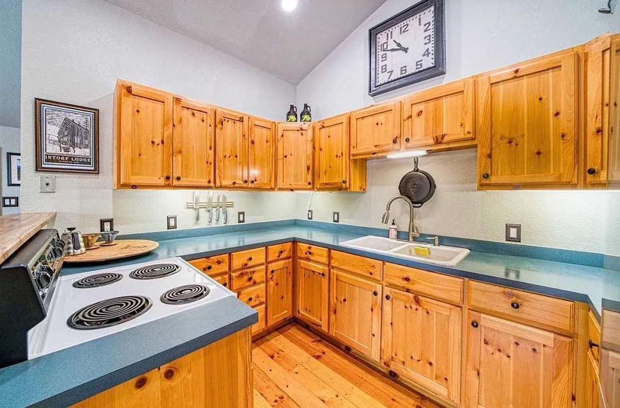 2 bed, 1200 sqft, $1,850 — Photo 3