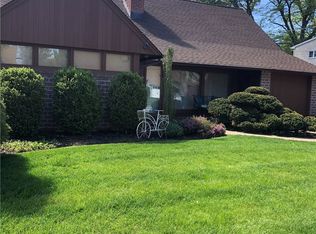 122 Margaret Blvd, Merrick, NY 11566