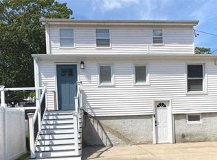 2 Wills Ave, Mastic, NY 11950