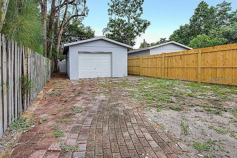1st image of 1485 Laura St #1