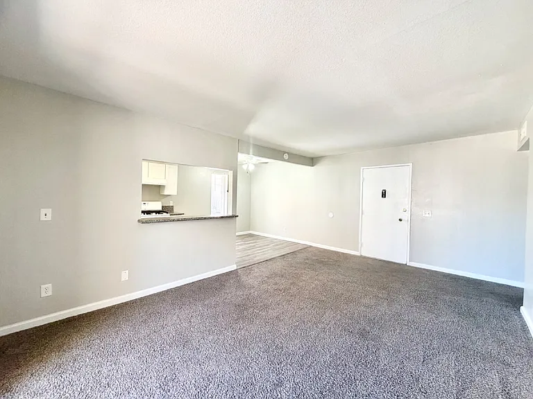 1405 Vegas Valley Dr #298 — Photo 7