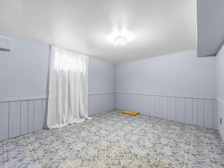 61 Jarwick Dr #BASEMENT — Photo 19