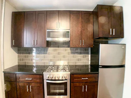 Rented by Premier One Realty LLC | media 20