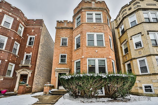 1st image of 2047 W Farragut Ave #1