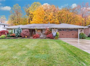 1651 Windsor Dr, Mayfield Heights, OH 44124