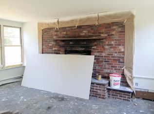 338 Middle Rd, Acushnet, MA 02743