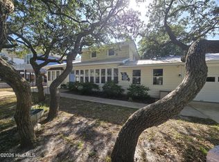 137 NW 9th St, Oak Island, NC 28465