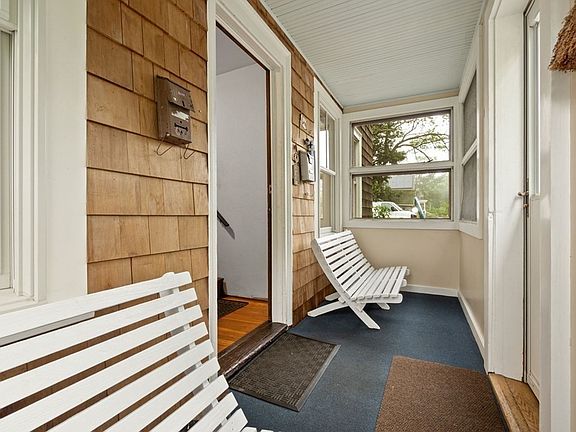 4th image of 6 Squam Hill Ct #A