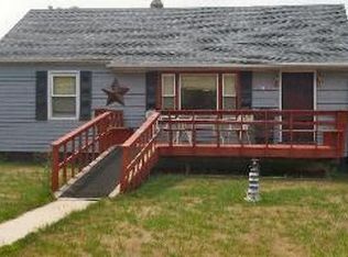 515 S Park St, Sheffield, IL 61361