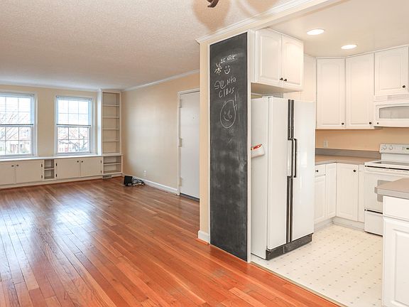 Living room / Kitchen