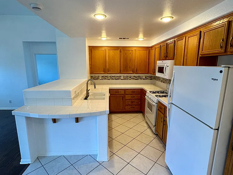 1317 Monument Trail Dr — Photo 12