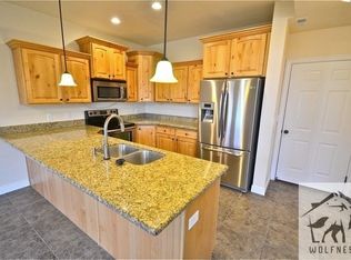 10225 S Mystic Falls Way, South Jordan, UT 84095