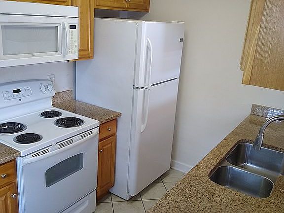 4th image of 116 Brentwood Ln Unit 2