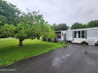 1232 N Old Trl, Selinsgrove, PA 17870