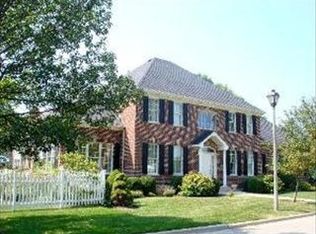 726 S Prospect Ave, Elmhurst, IL 60126