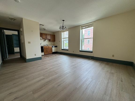 3rd image of 500-301 Howe Ave #301A