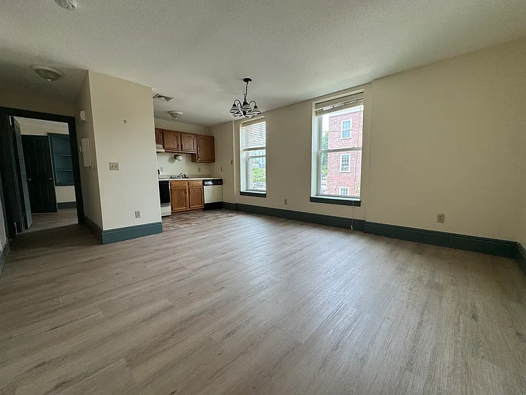 500-301 Howe Ave #301A — Photo 3