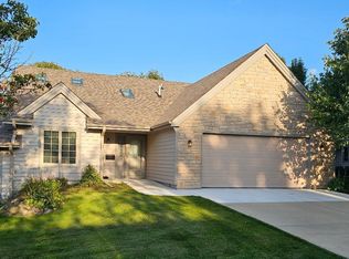 353 Quail Point Dr, Mount Pleasant, WI 53406