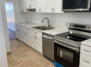 3660 NE 166th St APT 810, North Miami Beach, FL 33160
