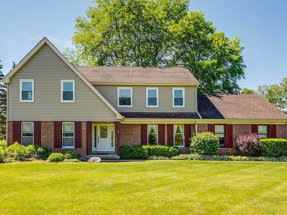 1st image of 833 Terre Dr