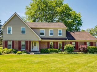 833 Terre Dr, Libertyville, IL 60048